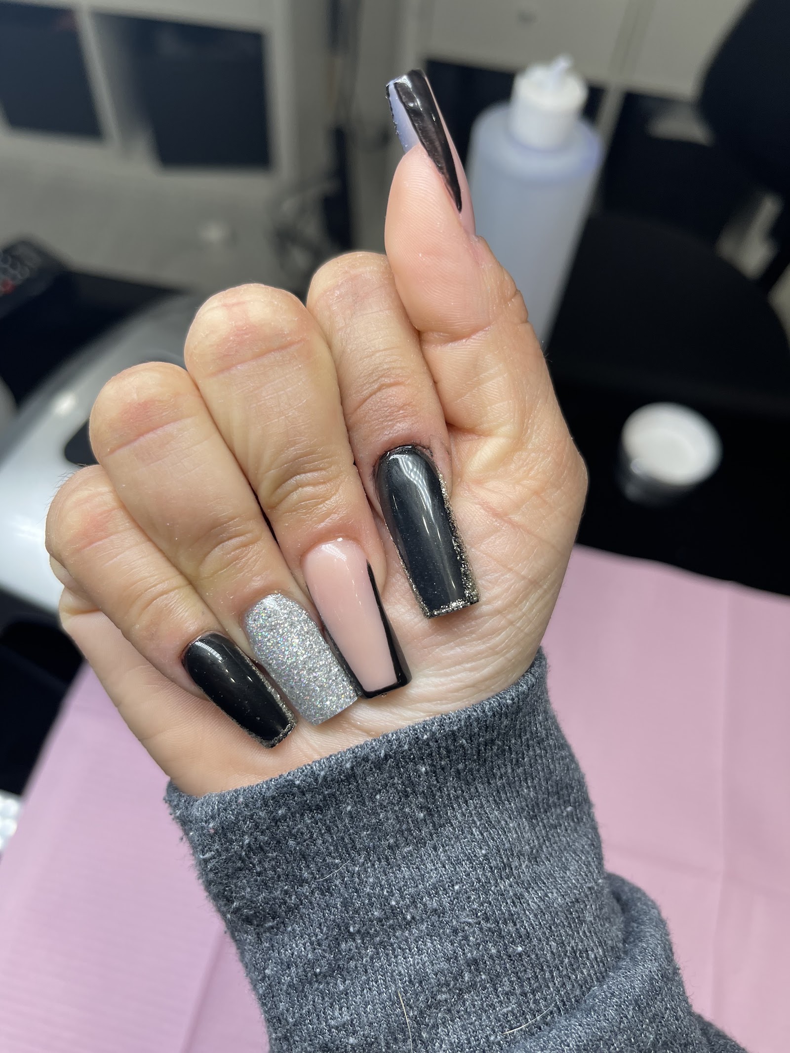 NBA Nail Lounge nail photo 4